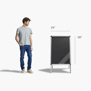 Panneaux sur pieds en aluminium