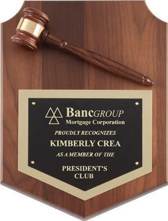 Plaque avec marteau P286