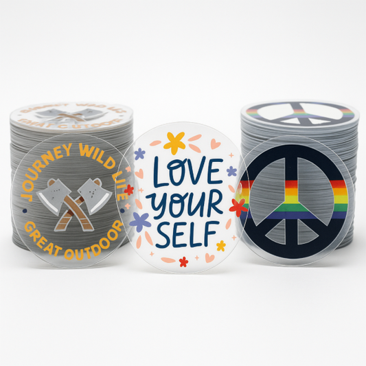 .004 Décalques Formes Spéciales Vinyle Transp. Mat / face adhésif haute performance pour usage extérieur (1 à 4 pouces carrés) Quadrichromie et blanc