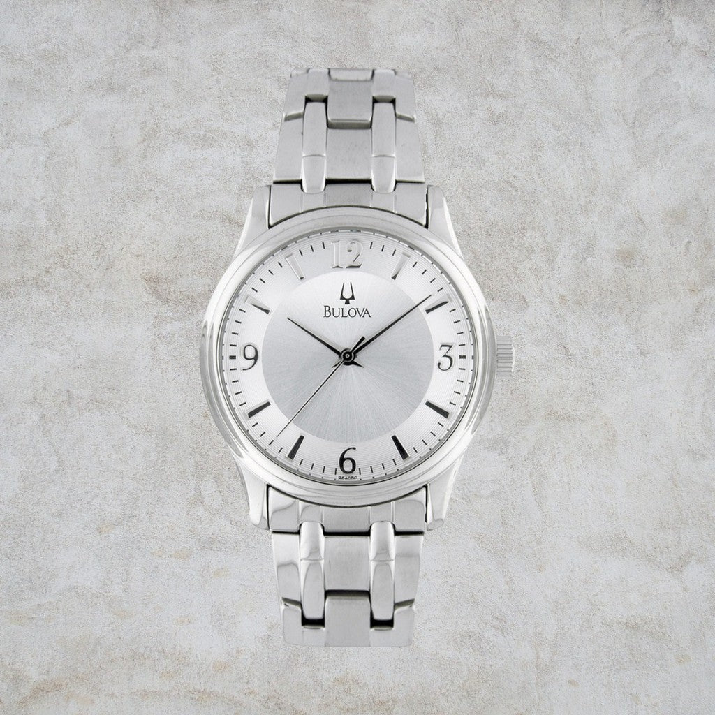 Montre homme Bulova avec cadran rond argenté 96A000