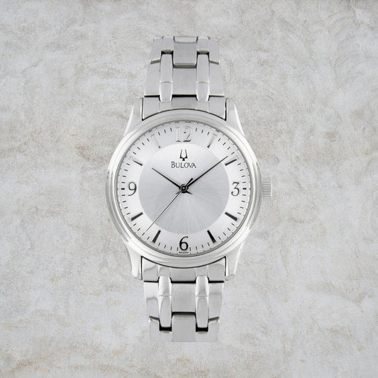 Montre homme Bulova avec cadran rond argenté 96A000