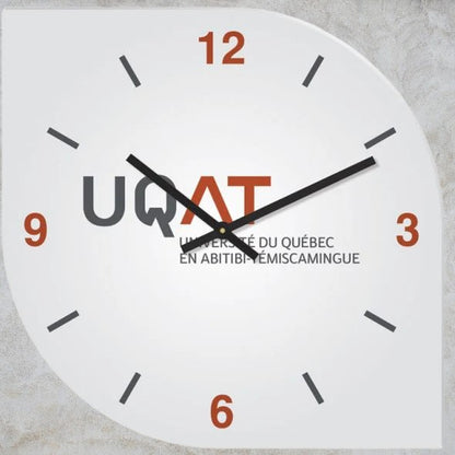 Horloge murale sur mesure en acrylique blanc 1/8" impression quadrichromie