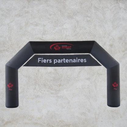 Hanging banner for arch